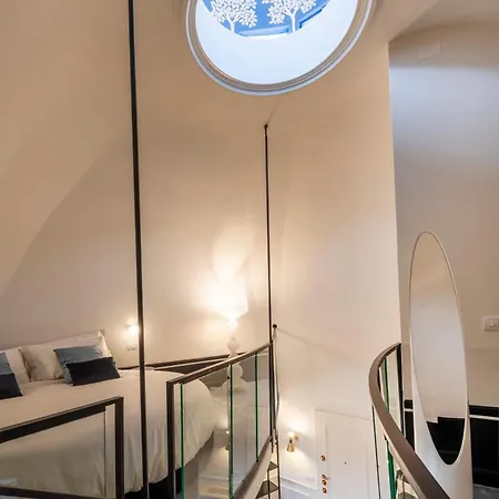 Stunning Cupola Apt-steps From San Babila & Duomo Daire Milano