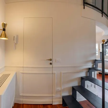 Stunning Cupola Apt-steps From San Babila & Duomo شقة ميلان