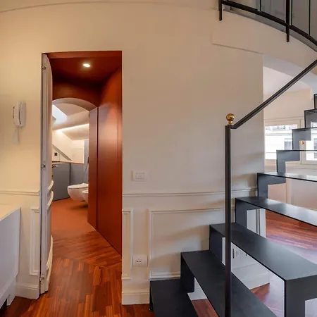 Stunning Cupola Apt-steps From San Babila & Duomo Milano